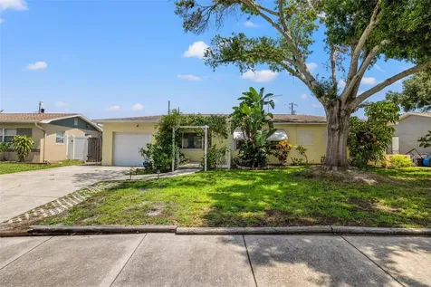 5841 41st Avenue N St Petersburg FL 33709
