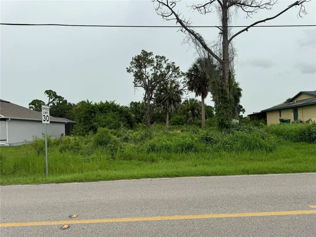 23133 Lindale Avenue Port Charlotte FL 33954