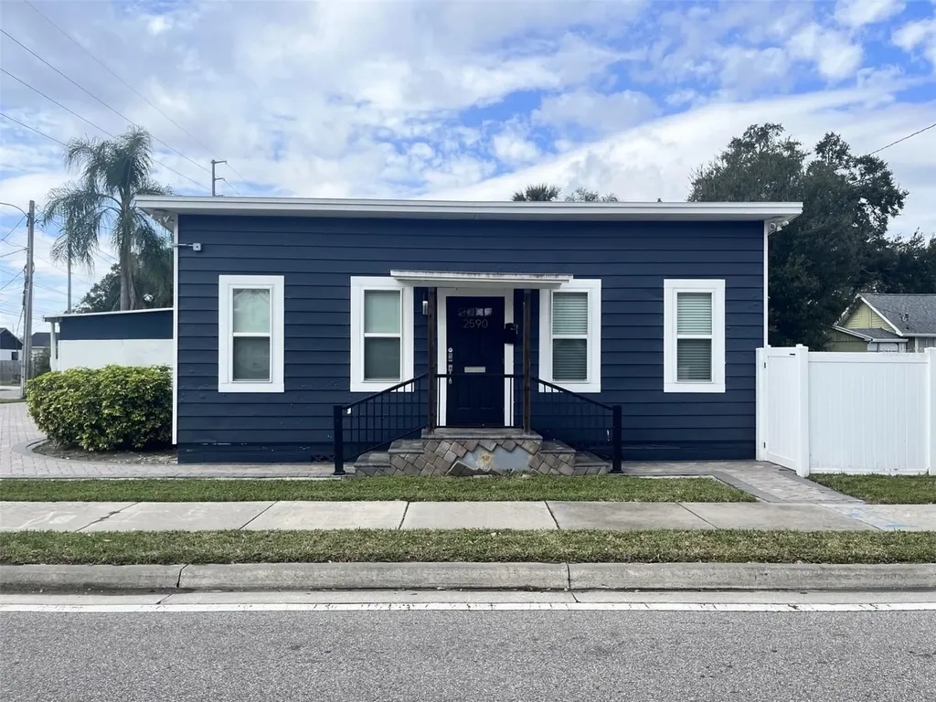 2590 S Bumby Avenue Orlando FL 32806