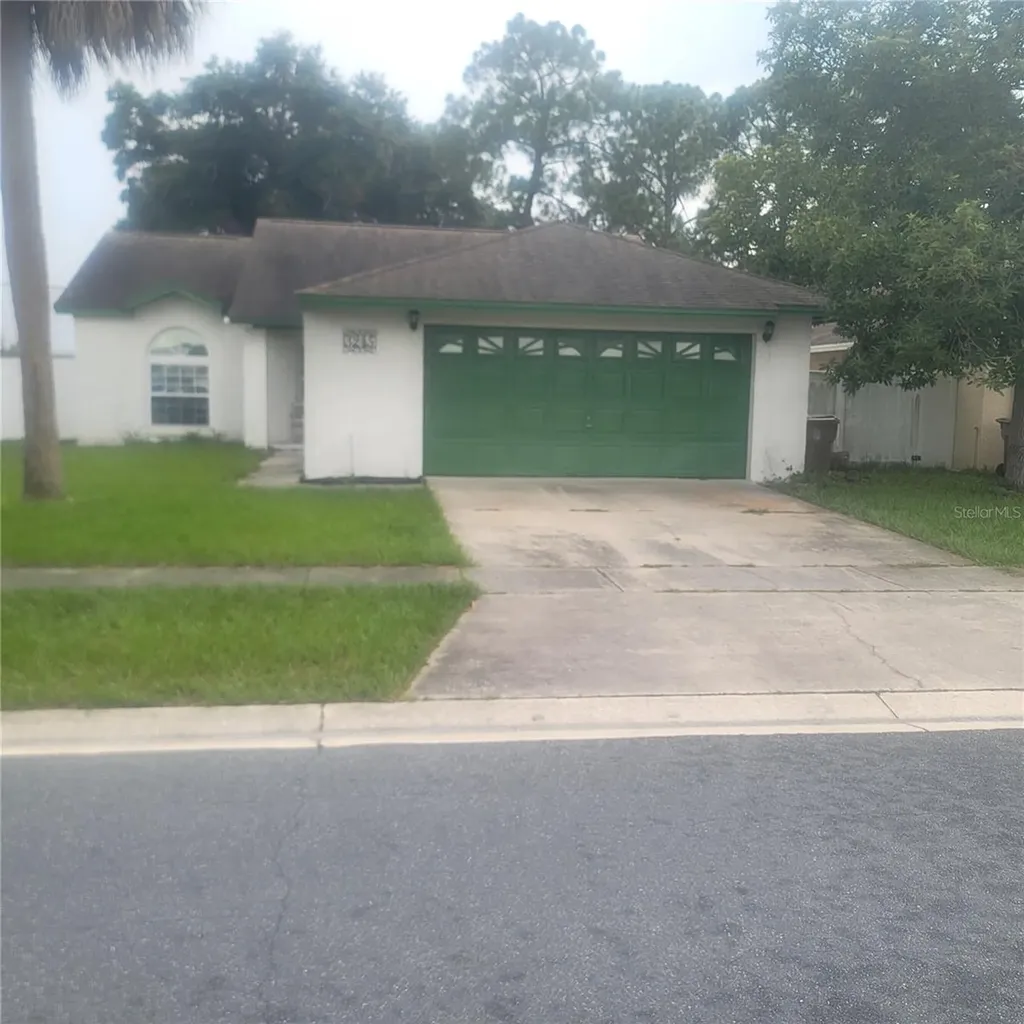 3245 Smoke Signal Circle Kissimmee FL 34746