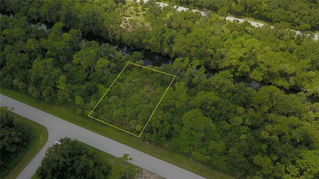 111 Ravenswood Boulevard Port Charlotte FL 33954