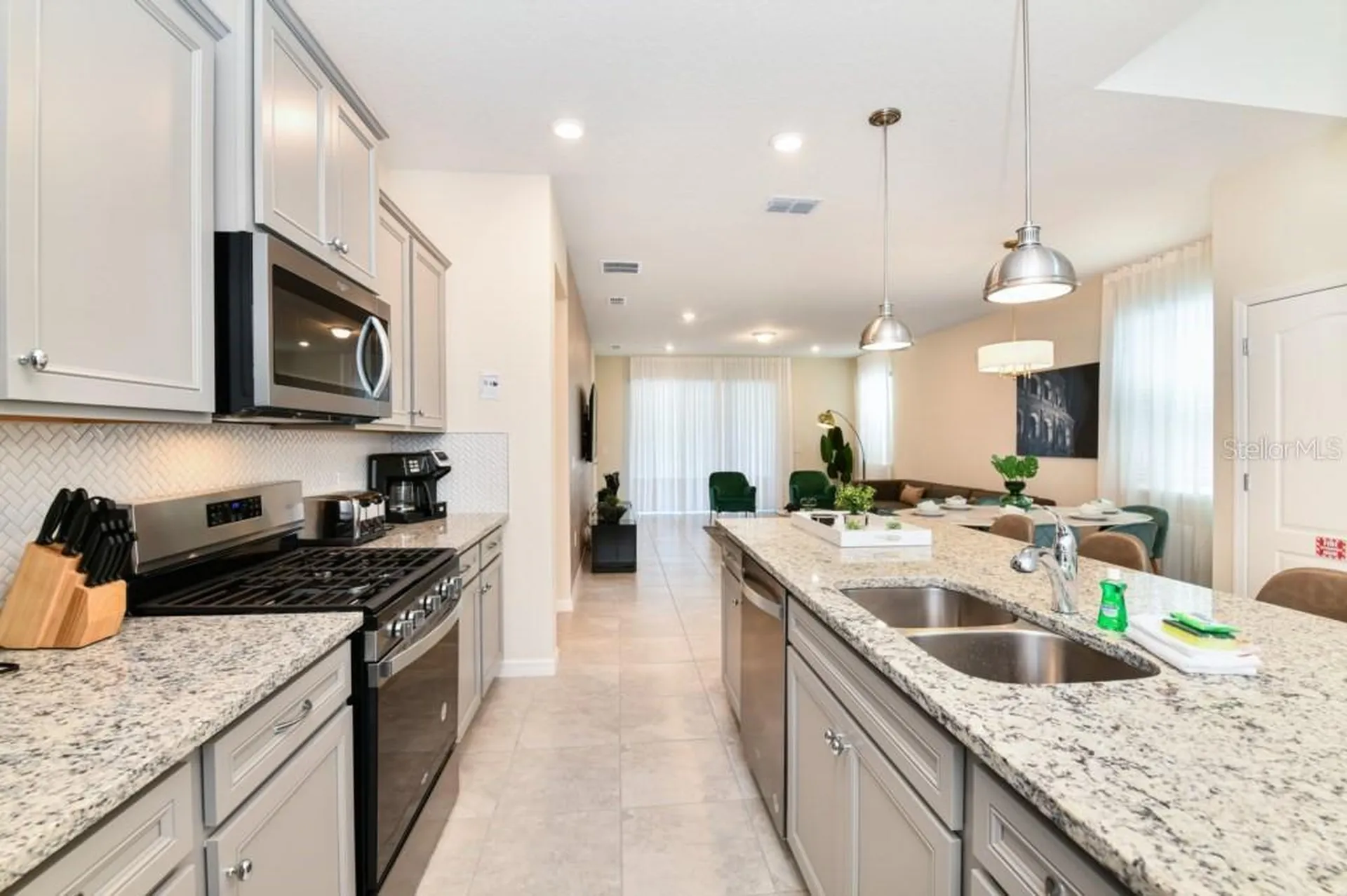 7252 Oakmoss Loop Davenport FL 33837