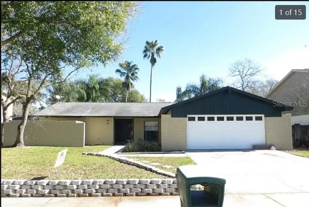 15605 Gardenside Lane Tampa FL 33624