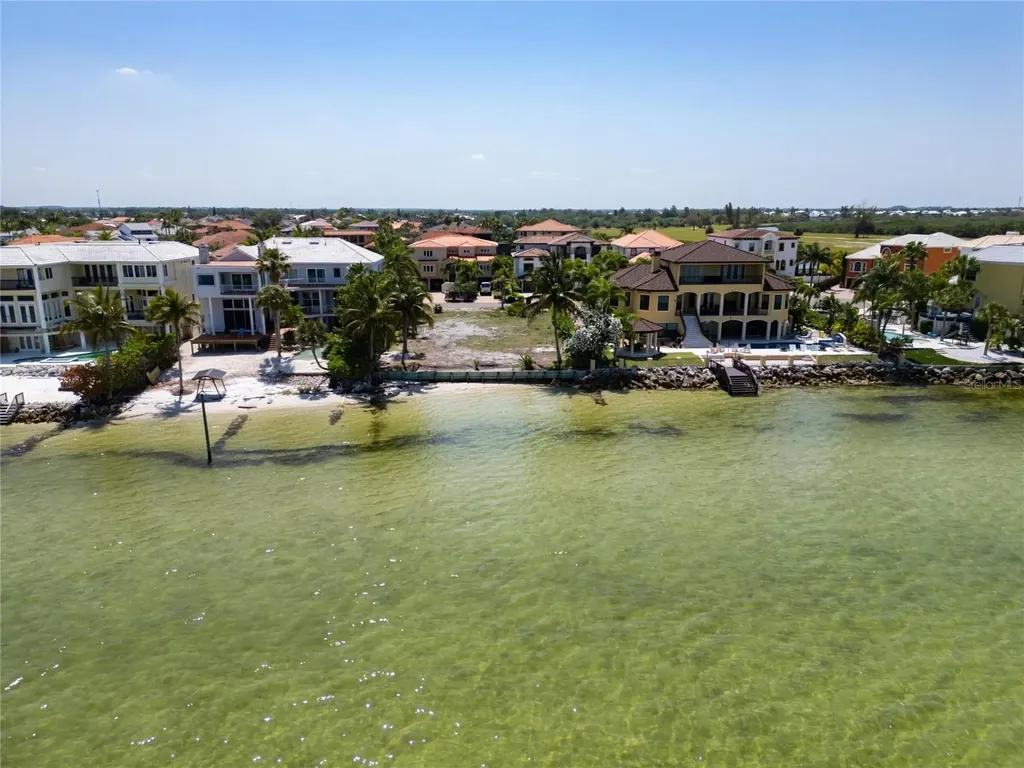 1013 Symphony Isles Boulevard Apollo Beach FL 33572