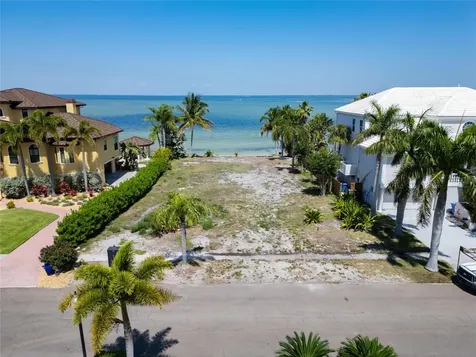1013 Symphony Isles Boulevard Apollo Beach FL 33572