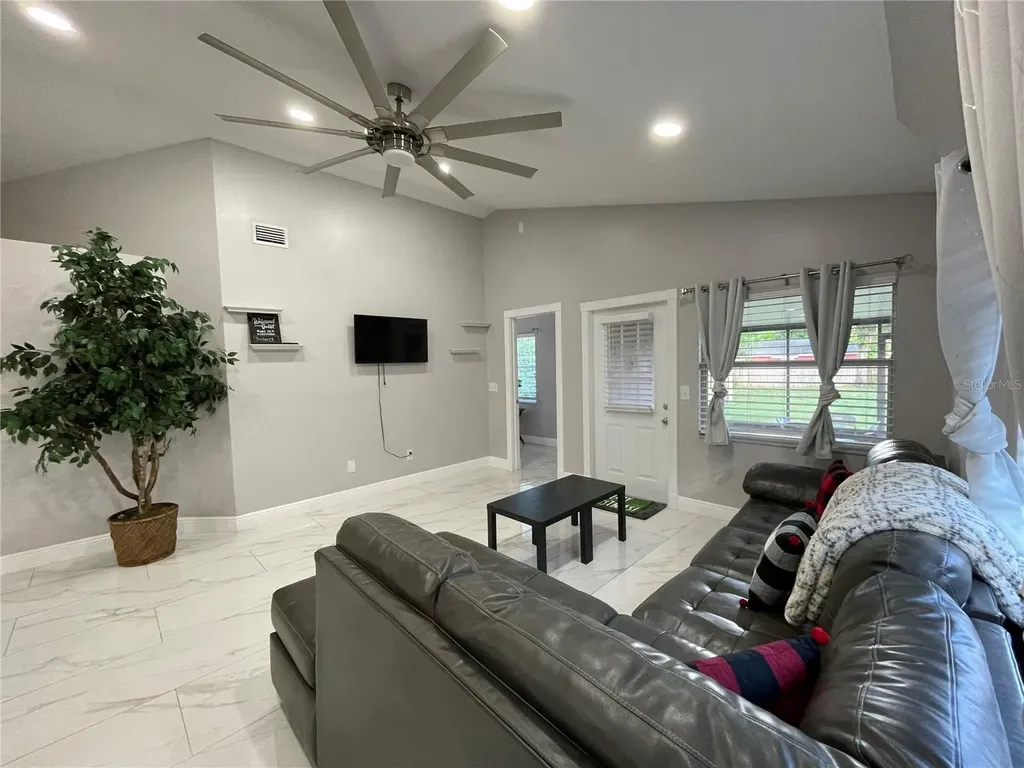 8001 N Gomez Avenue Tampa FL 33614