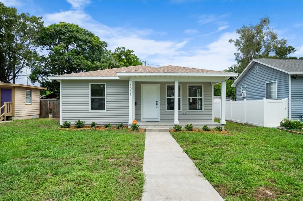 3035 Freemont Terrace S St Petersburg FL 33712