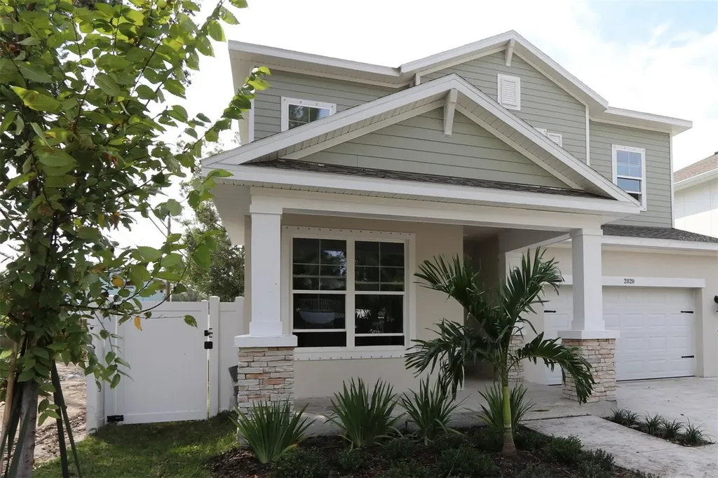 2820 16th Avenue N St Petersburg FL 33713