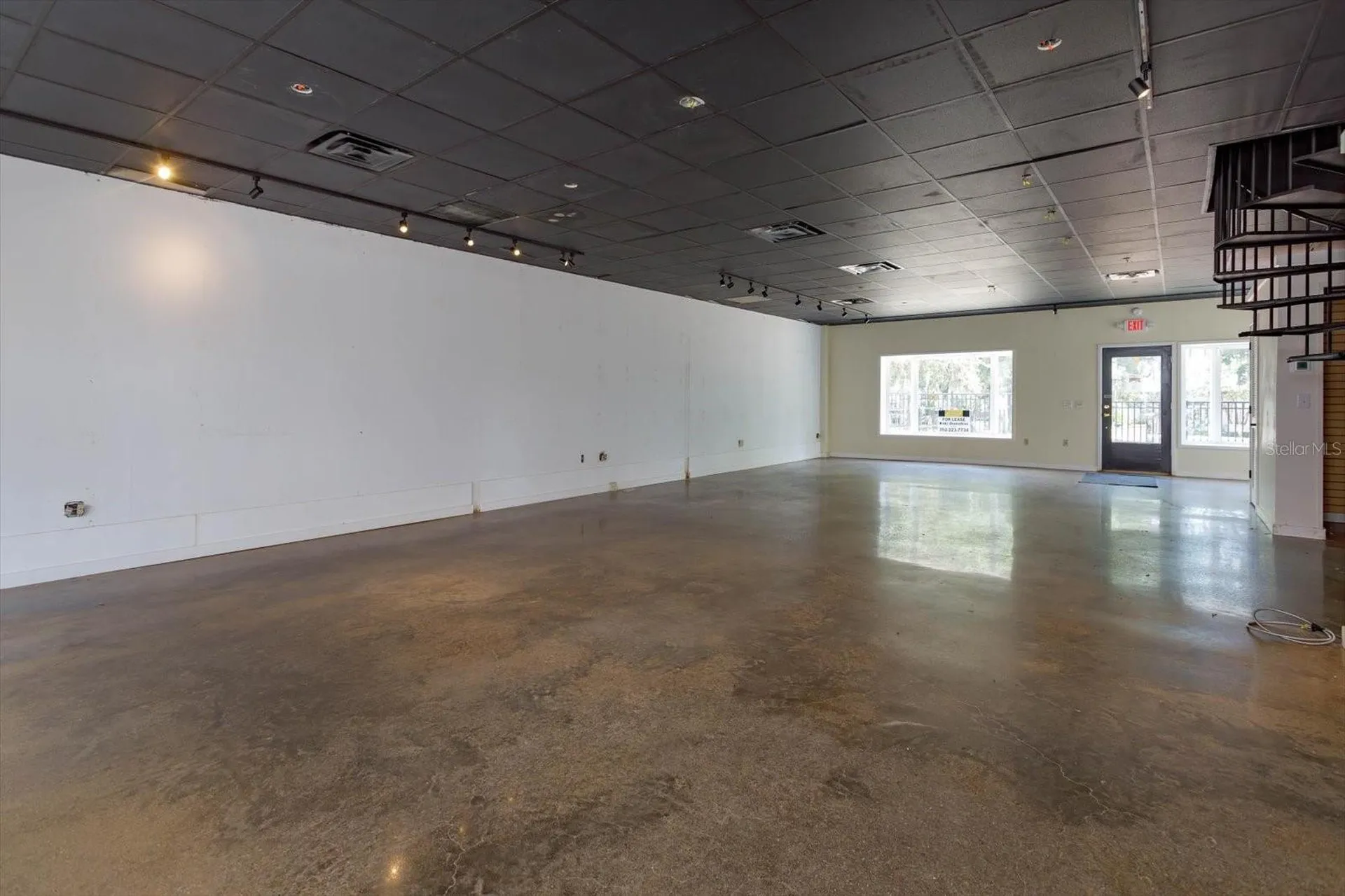 237 W 4th Avenue Mount Dora FL 32757