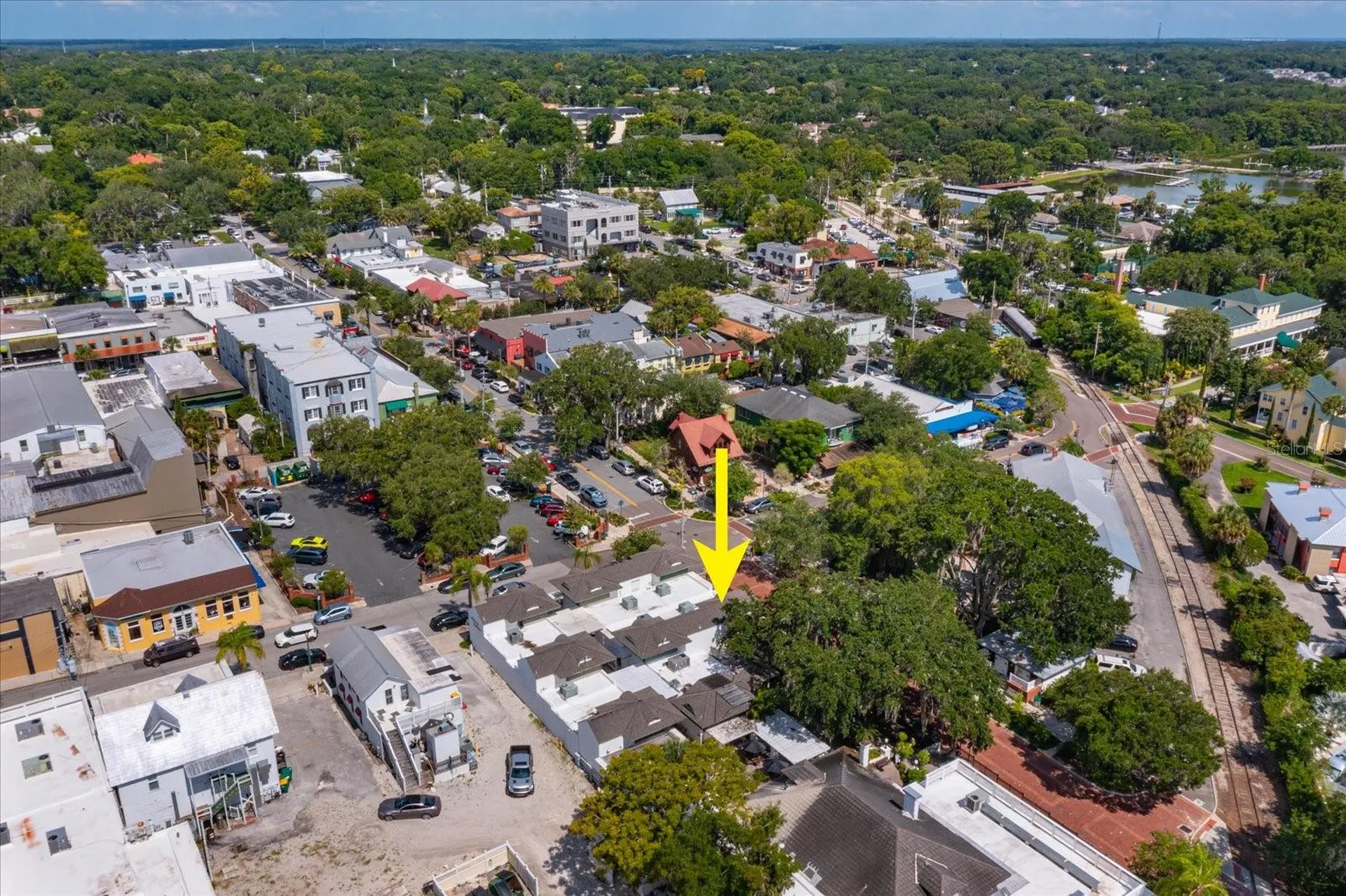 237 W 4th Avenue Mount Dora FL 32757