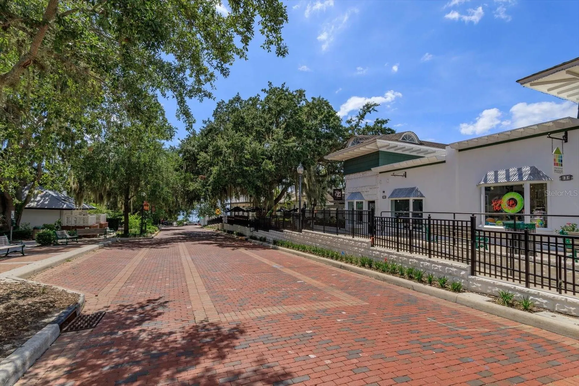 237 W 4th Avenue Mount Dora FL 32757
