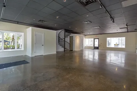 237 W 4th Avenue Mount Dora FL 32757