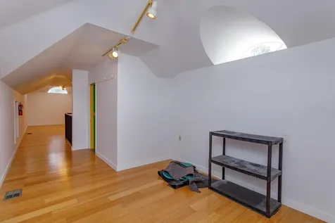 237 W 4th Avenue Mount Dora FL 32757