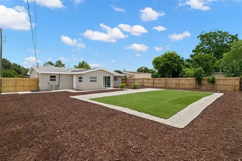 4576 22nd Avenue N St Petersburg FL 33713