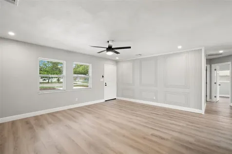 4576 22nd Avenue N St Petersburg FL 33713