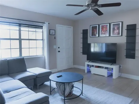 6409 Breezewood Street Orlando FL 32818