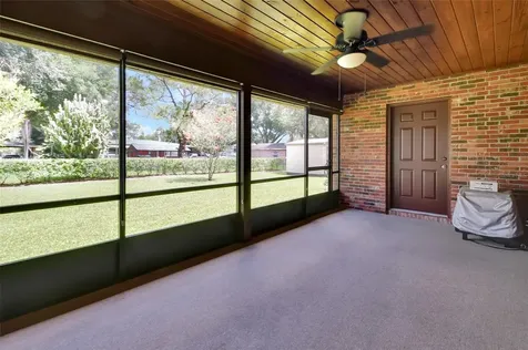 21 Poinsettia Drive Deland FL 32724