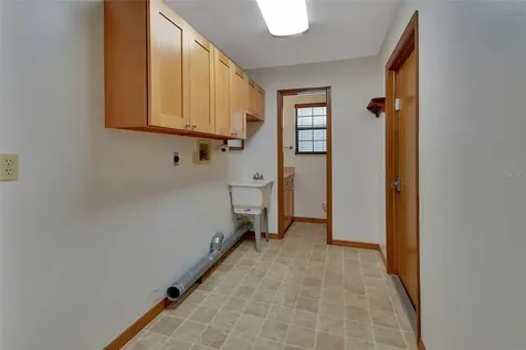 21 Poinsettia Drive Deland FL 32724
