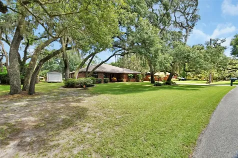 21 Poinsettia Drive Deland FL 32724