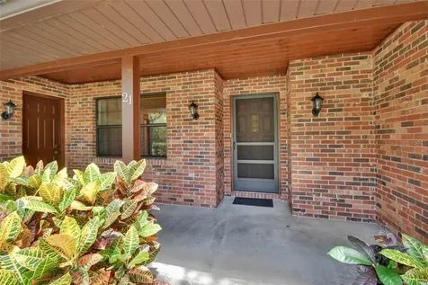 21 Poinsettia Drive Deland FL 32724