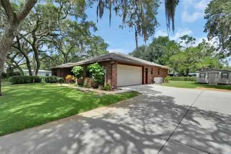 21 Poinsettia Drive Deland FL 32724