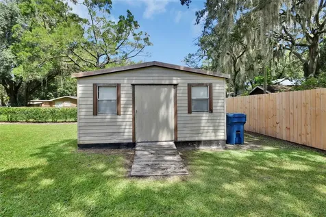21 Poinsettia Drive Deland FL 32724