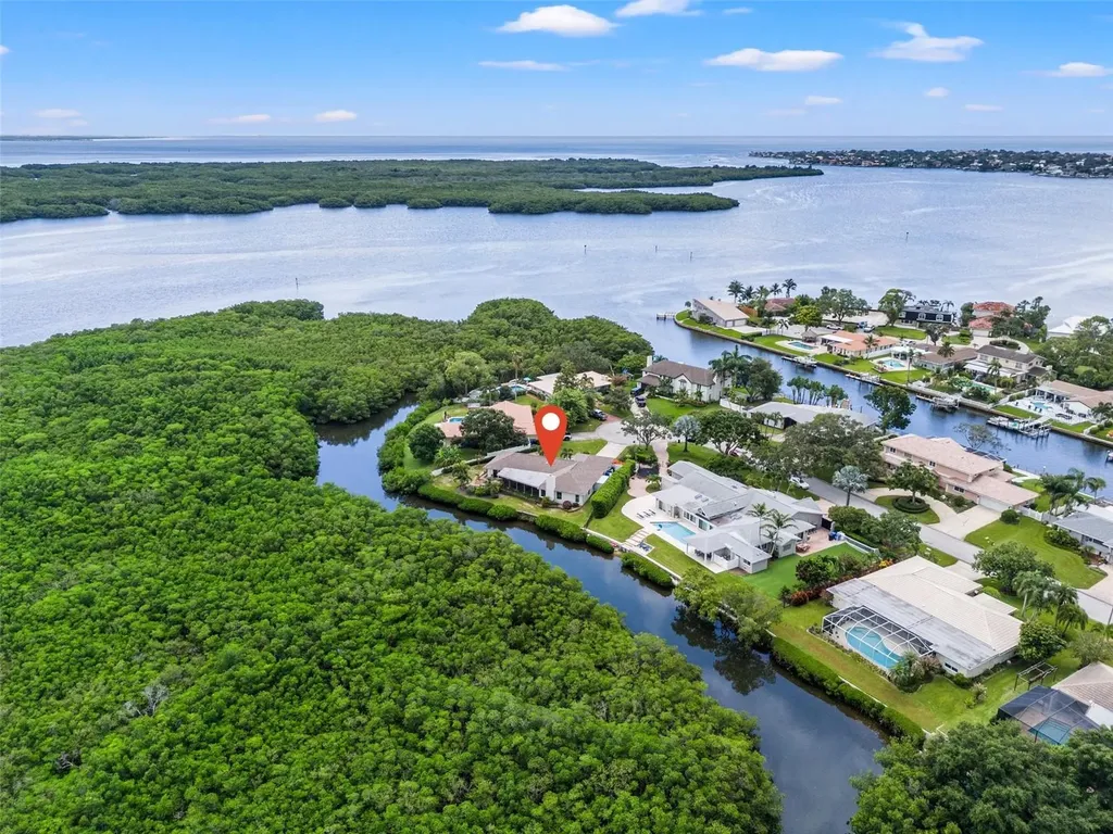 1951 72nd Avenue NE St Petersburg FL 33702