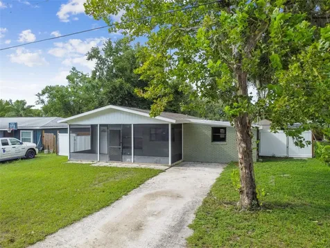 7024 Filbert Lane Tampa FL 33637