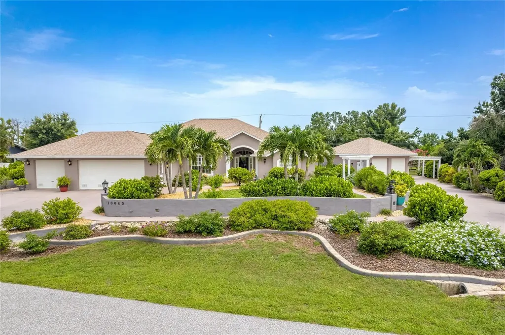 10085 Seabrook Avenue Englewood FL 34224