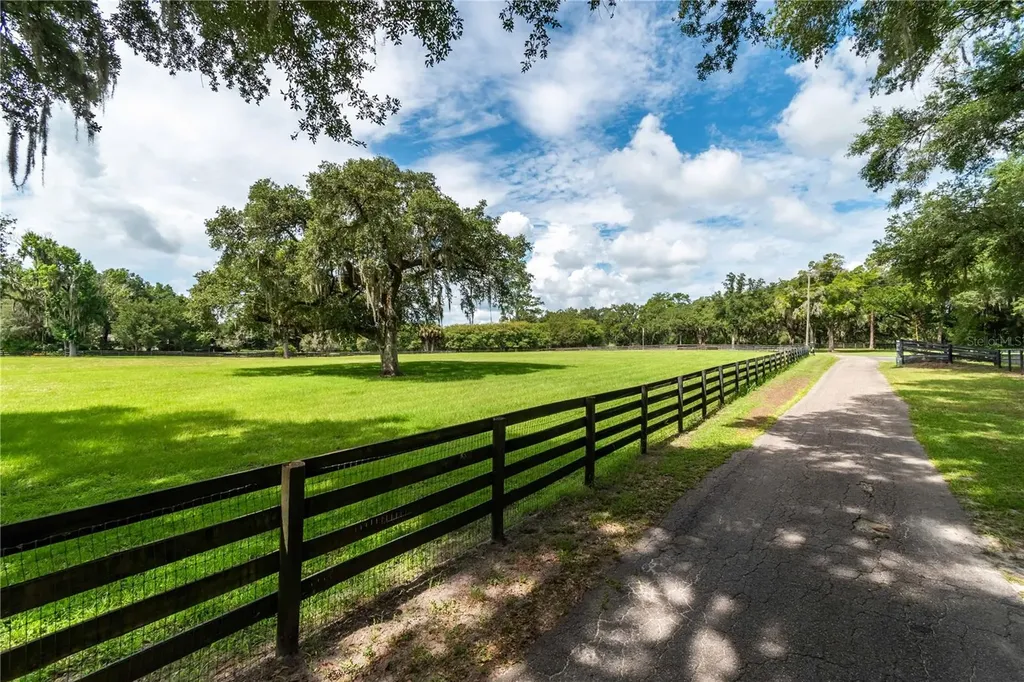 12500 NW 100th Street Ocala FL 34482