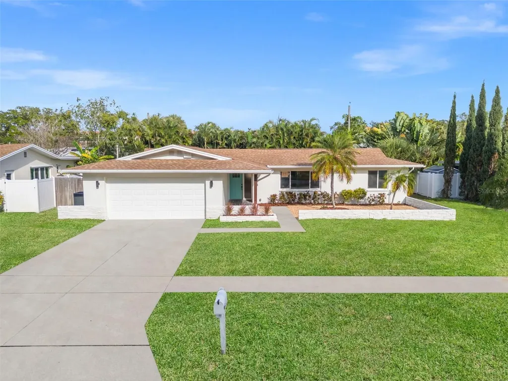 9585 Portside Drive Seminole FL 33776
