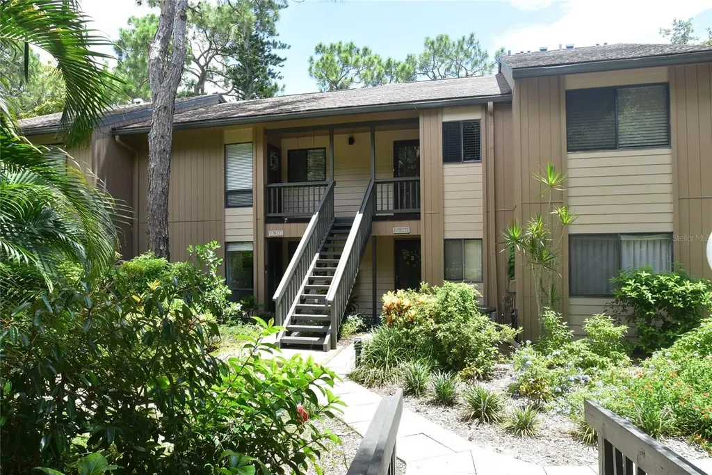 1709 Pelican Cove Road Sarasota FL 34231