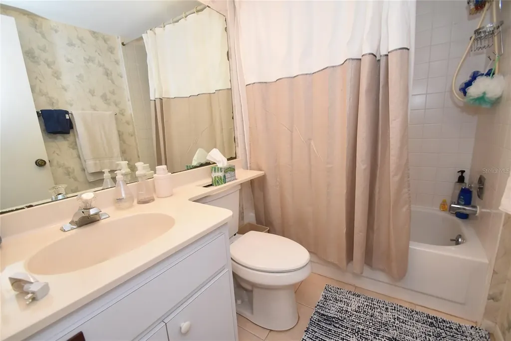 1709 Pelican Cove Road Sarasota FL 34231