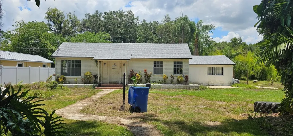 4375 Lindsey Loop Dover FL 33527