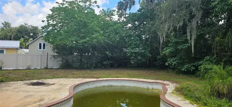 4375 Lindsey Loop Dover FL 33527