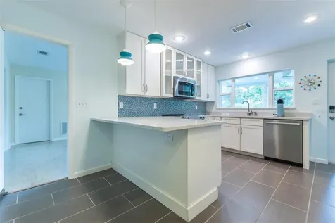 2046 NW 19th Lane Gainesville FL 32605