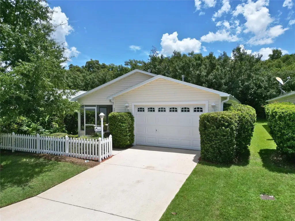 1707 Sellers Court The Villages FL 32162