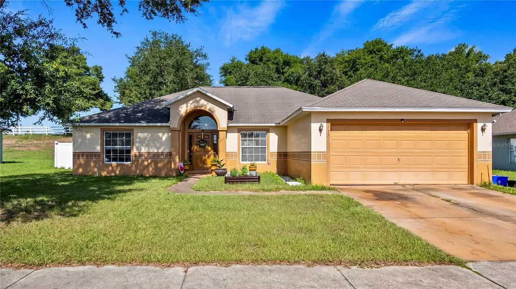 1155 Stratton Avenue Groveland FL 34736
