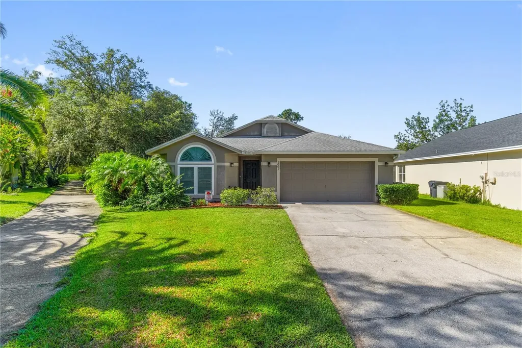 1001 Tequesta Trail Lake Wales FL 33898
