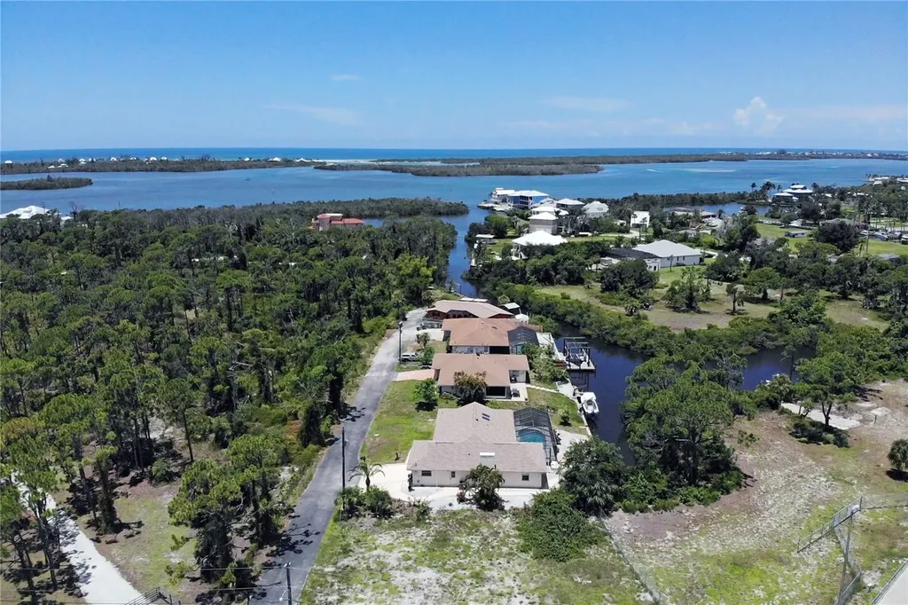 3440 Downing Street W Englewood FL 34224