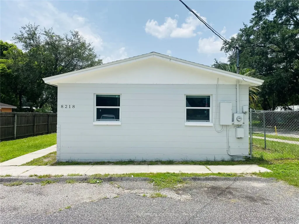 8218 N 11th Street Tampa FL 33604