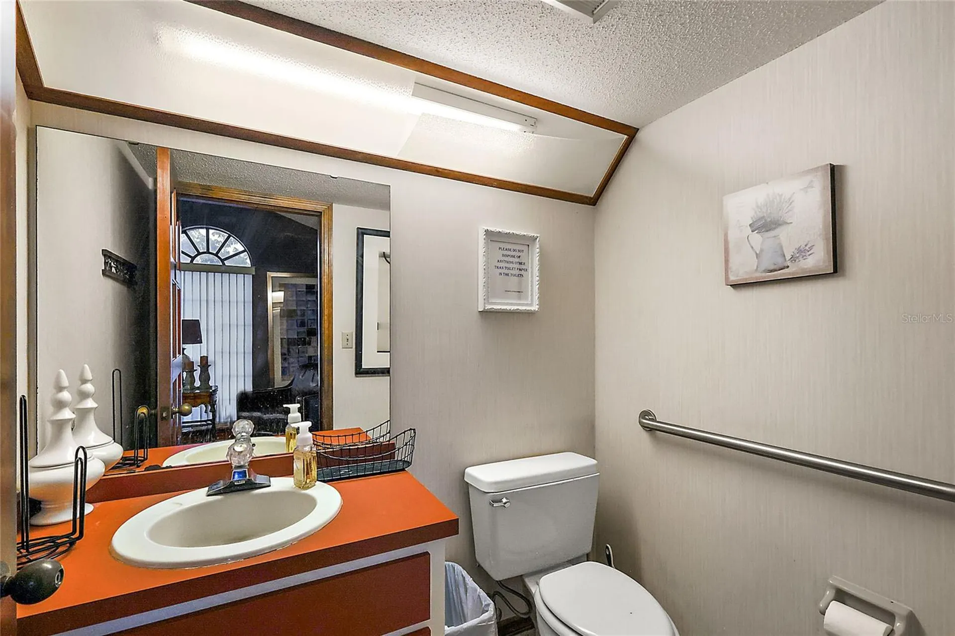 1020 & 1014 E North ( Us Highway 441) Boulevard Leesburg FL 34748