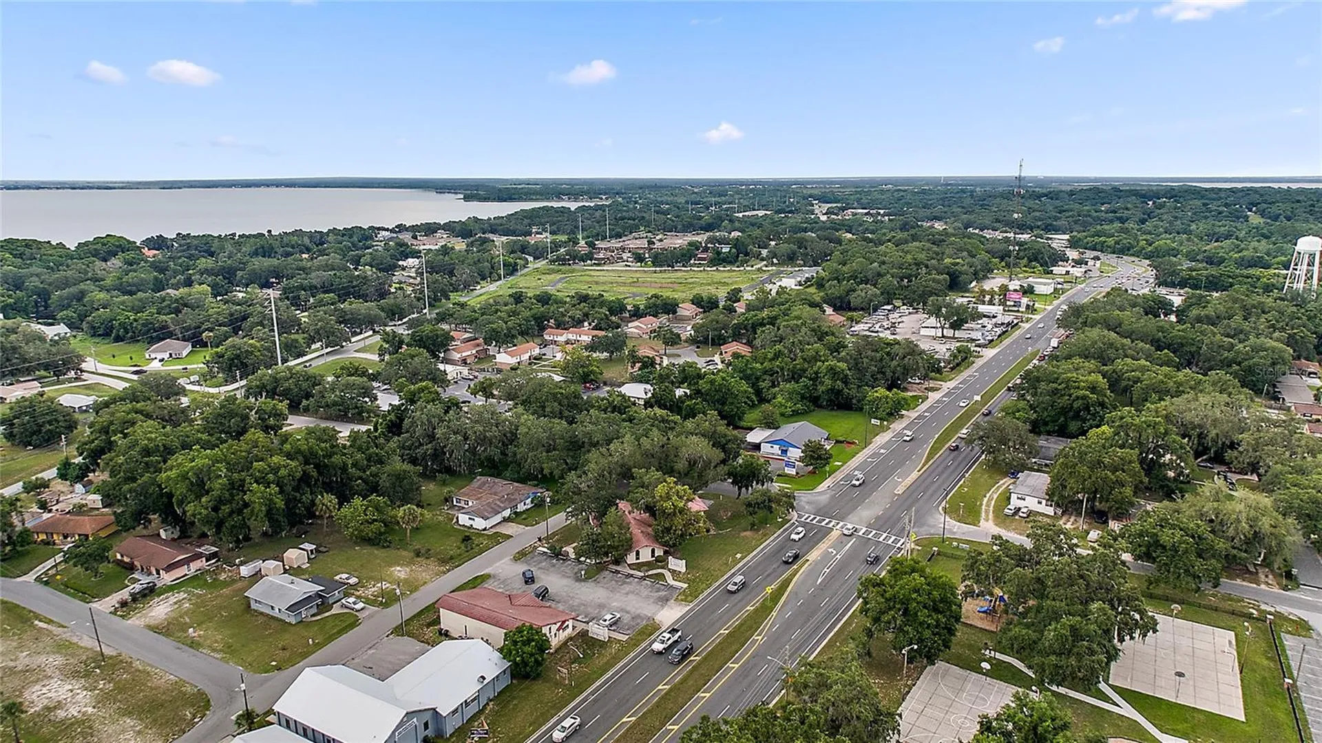 1020 & 1014 E North ( Us Highway 441) Boulevard Leesburg FL 34748