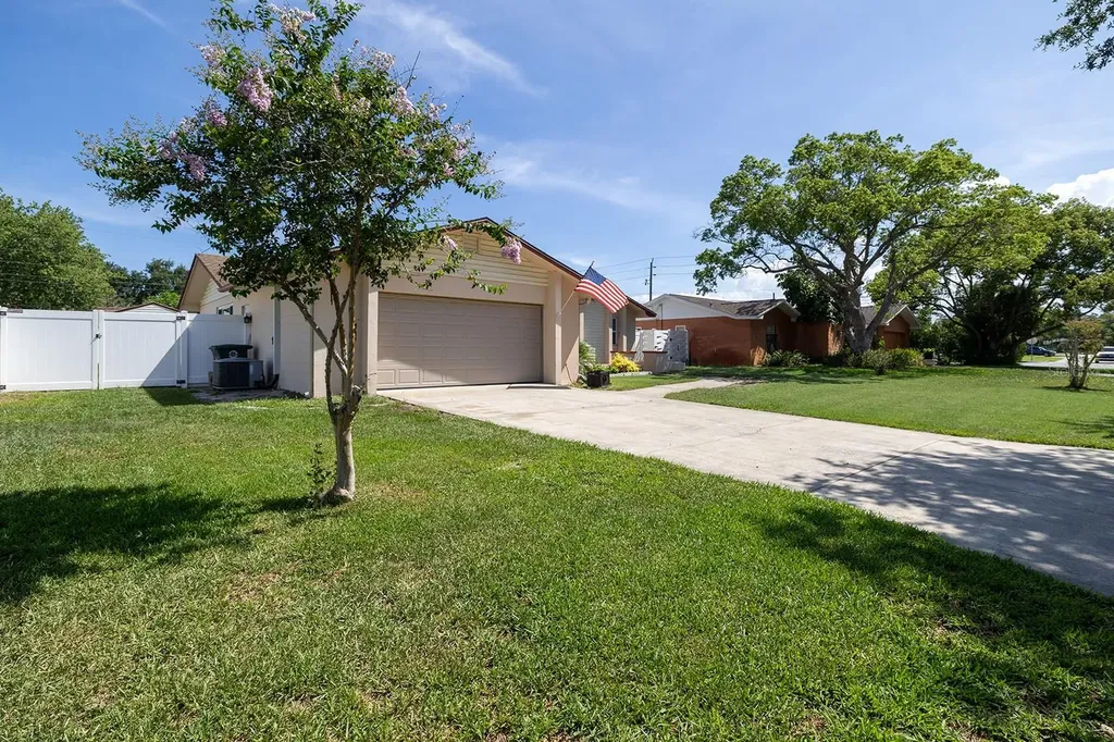 1373 Verona Street Daytona Beach FL 32114