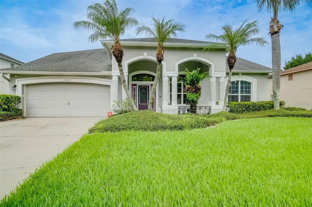 1807 Powder Ridge Drive Valrico FL 33594
