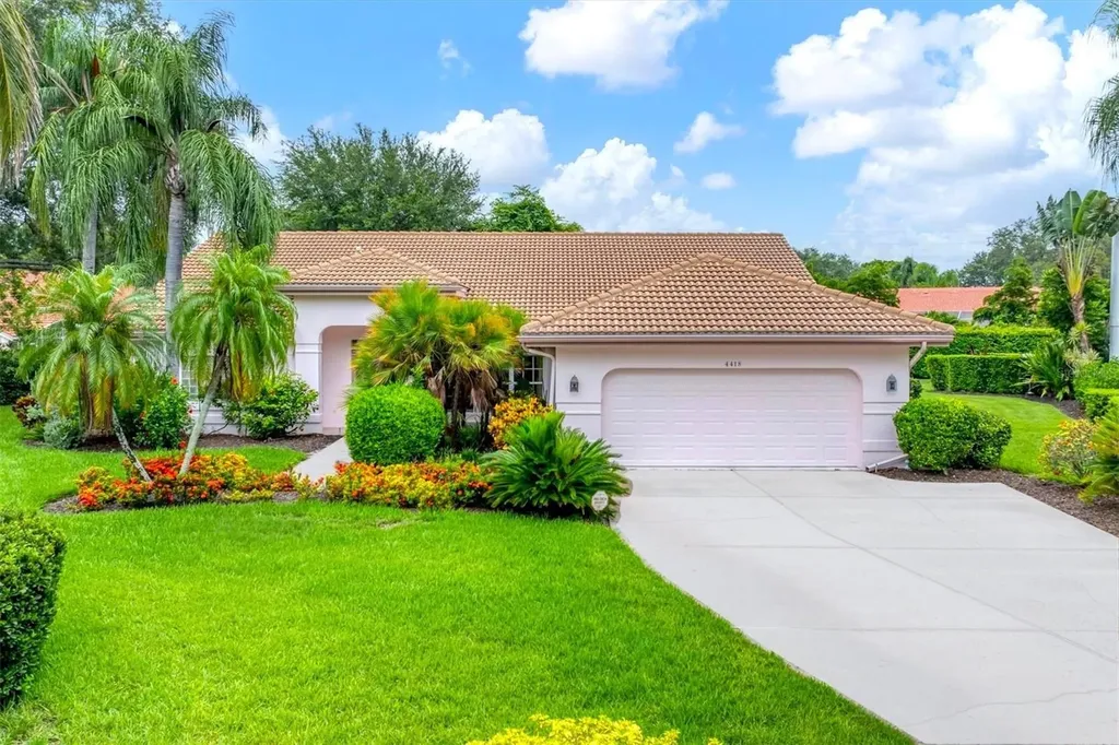 4418 Highland Oaks Court Sarasota FL 34235