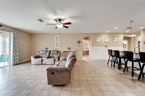 1816 Via Chianti Street Plant City FL 33566
