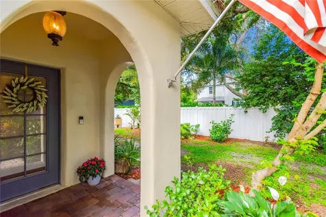 3132 Santorini Court Tampa FL 33611