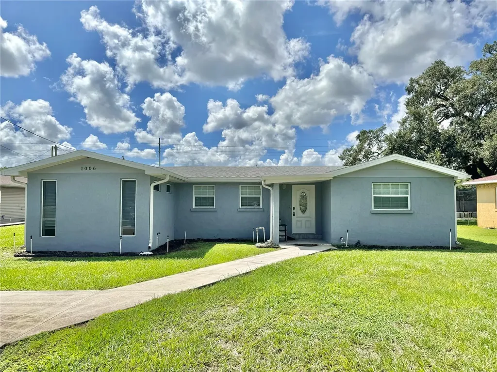 1006 SE 2nd Street Mulberry FL 33860