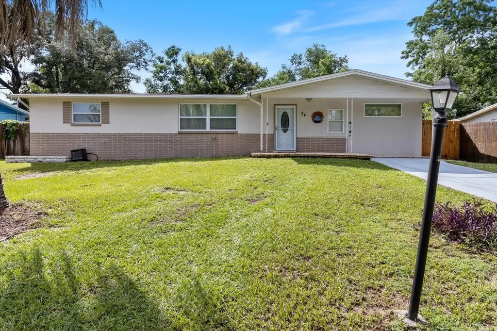 24 S Osceola Street Beverly Hills FL 34465